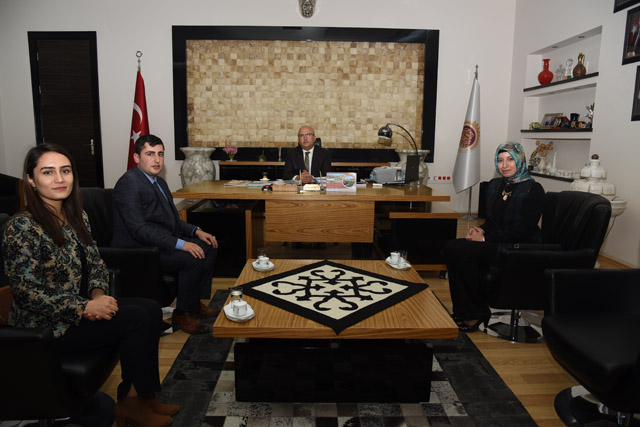 Acil tıp teknisyenleri Başkan Çoban’ı ziyaret etti