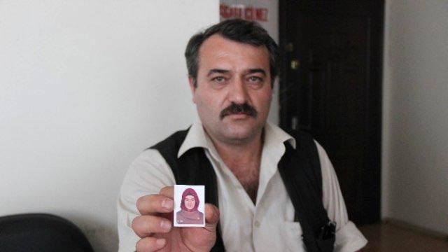 Acılı baba 15 yaşındaki KAYIP KIZINI ARIYOR