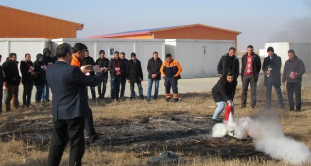 AFAD l Müdürlüğü’nün kurumlara eğitimi sürüyor