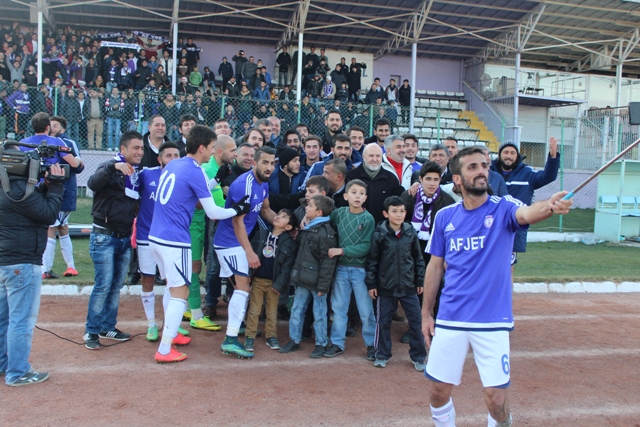 Afjet Afyonspor’da selfi alışkanlık yaptı