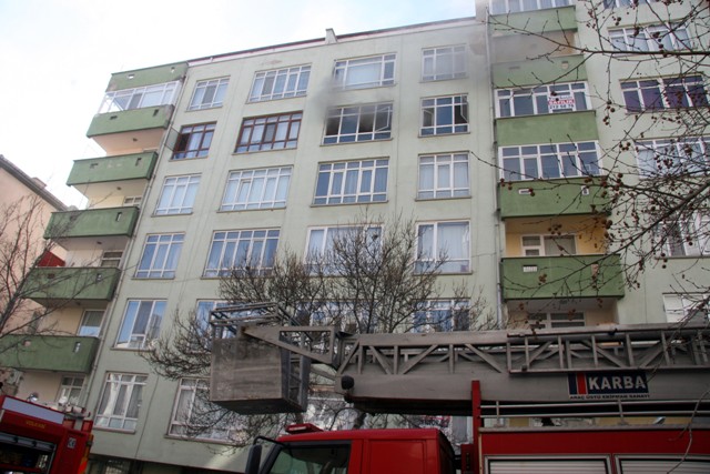 Afyon’da Ev Yangını
