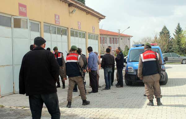 Afyon’da genç kadın intihar mı etti?