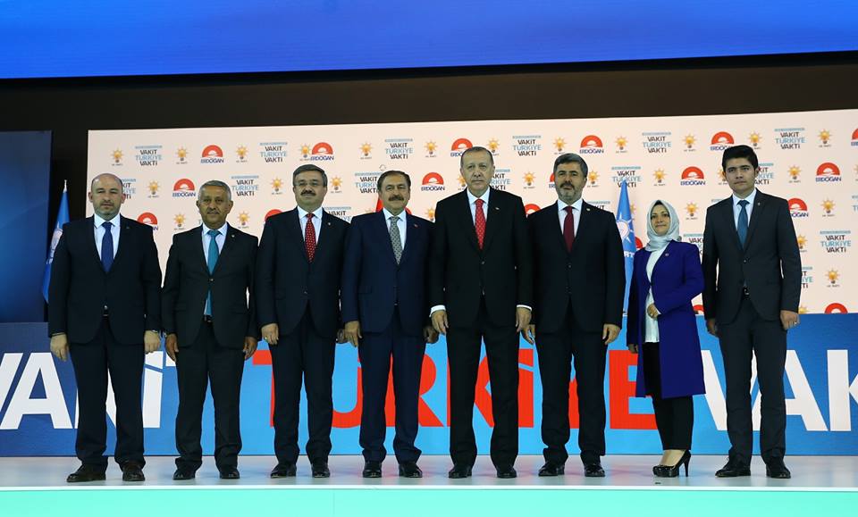 Afyon milletvekili adaylarını Erdoğan tanıttı