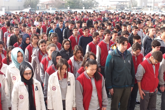 Afyon OSB Rahmiye-Sare Palalı Teknik Koleji Ata'yı andı