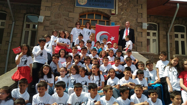 Afyonkarahisar'da 23 Nisan okullarda da kutlandı