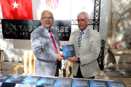 'Afyonkarahisar Kültür Sözlüğü' kitabı yayınlandı