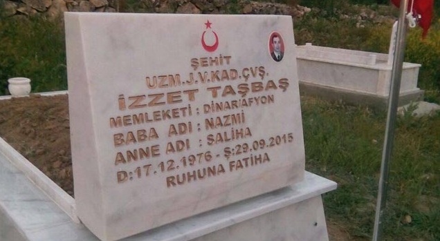 Afyonlu şehitlerin mezarları yapılıyor