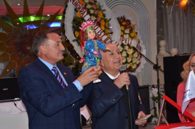 Afyonlular, katmer gecesinde buluştu