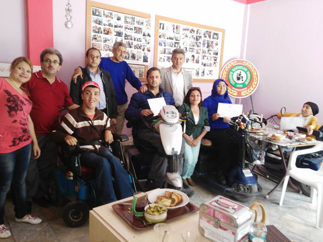 Ahşap boyamada sertifika zamanı