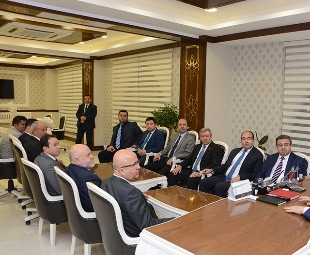 AK Parti’li ilçe belediye başkanları Bolvadin’de toplandı