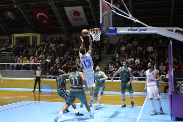 Akhisar, Afyon'u yendi 71-72