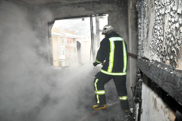 Akşehir’de ev yangını