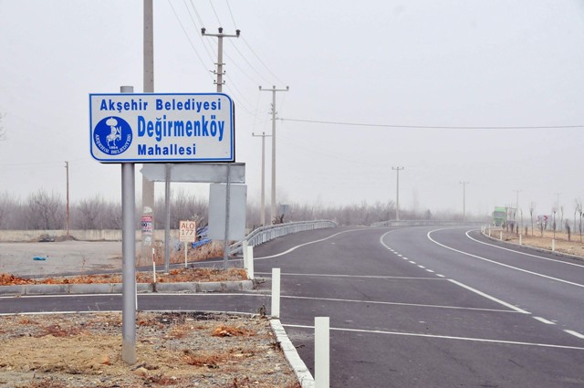 Akşehir’de yeni mahallelere yeni tabela