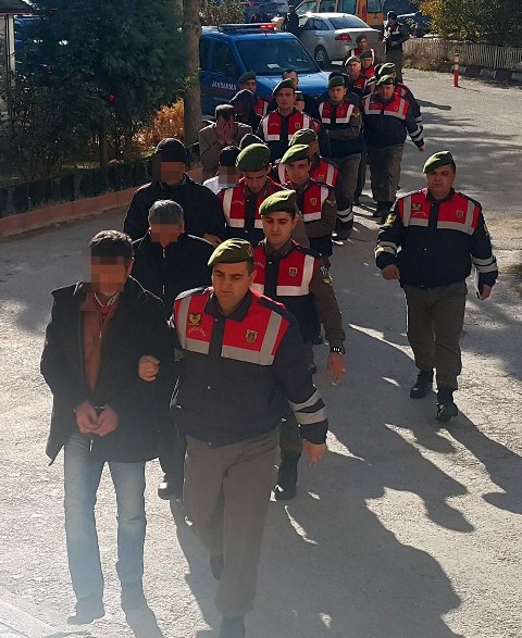 Akşehir’deki uyuşturucu operasyonda 8 kişi tutuklandı