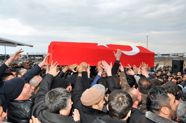 Akşehir Şehidini Son Yolculuğuna Uğurladı