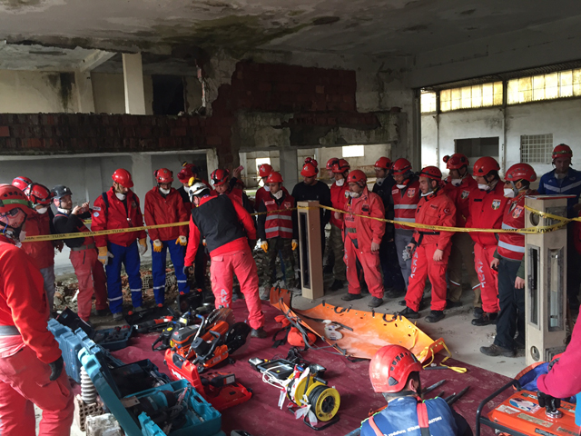  AKUT’tan deprem eğitimi