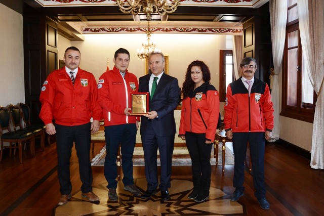 Akut’tan Vali Güner’e Ziyaret