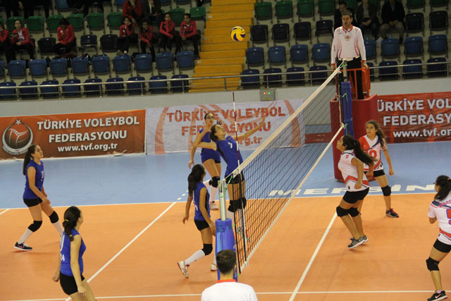 Analig Voleybol Final maçları Afyonkarahisar’da oynanacak