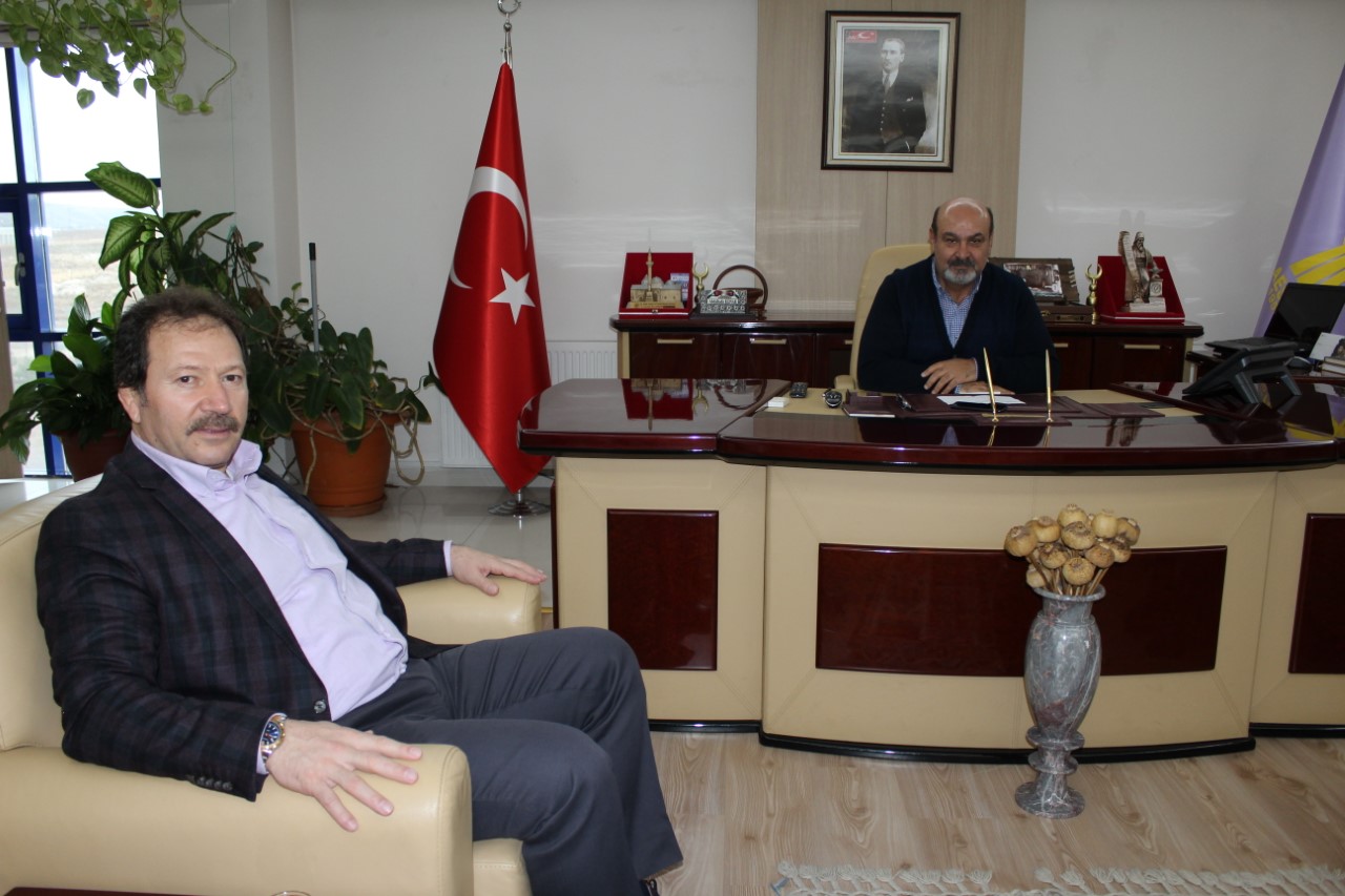 Ankaragücü Kulüp Başkanı Yiğiner Başkan Konak’ı Ziyaret Etti