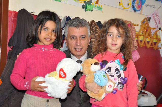 Arıcan, Suriyeli öğrencilerle buluştu