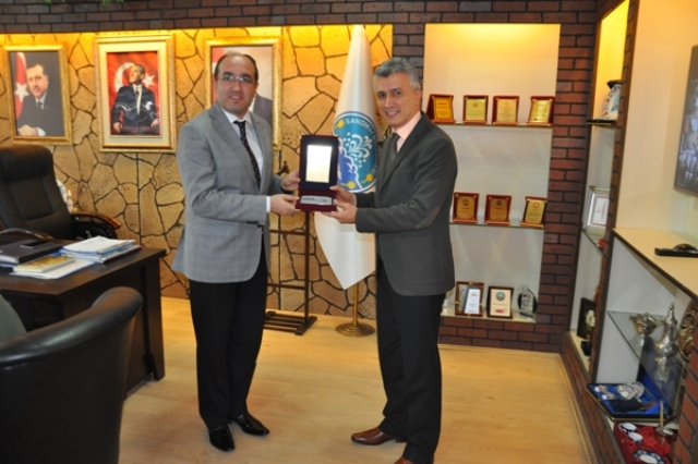 Arıcan ve Çöl, Sandıklı’yı konuştu