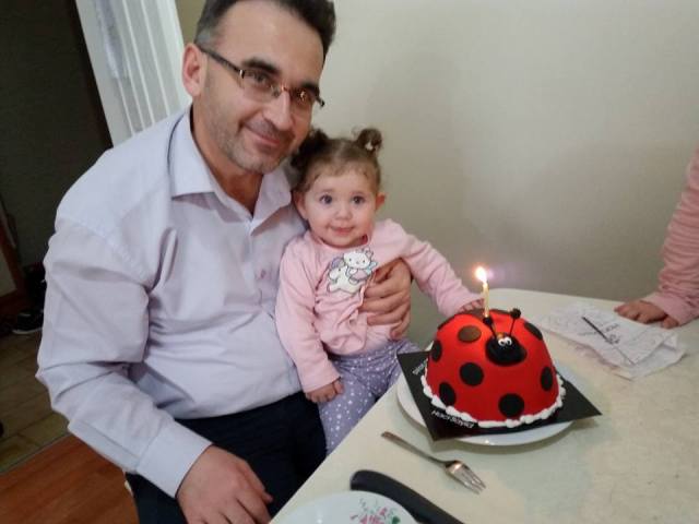 Aslı 1 yaşına girdi