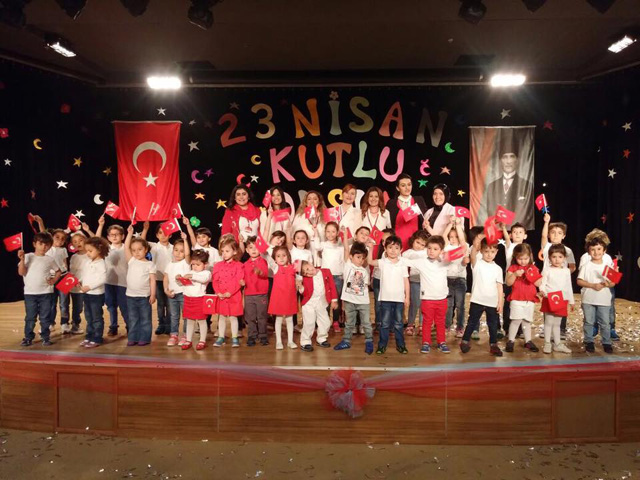 Bahçeşehir 23 Nisan'ı kutladı