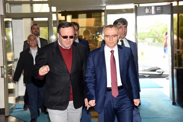 Bakan Ağbal’dan Rektör Solak’a ziyaret