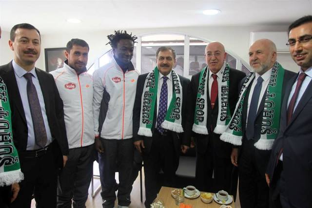 Bakan Eroğlu’na gol kırma sözü verdiler