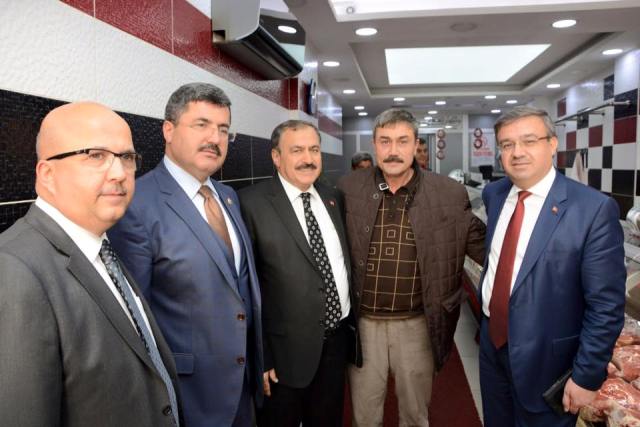 Bakandan İbrahim Mazlum'a ziyaret
