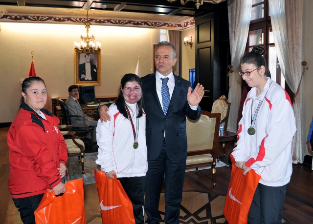 Başarıları örnek olacak