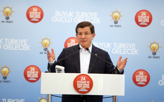 Başbakan Davutoğlu, Yeni Anayasa Ve Başkanlık Sistemini Değerlendirdi