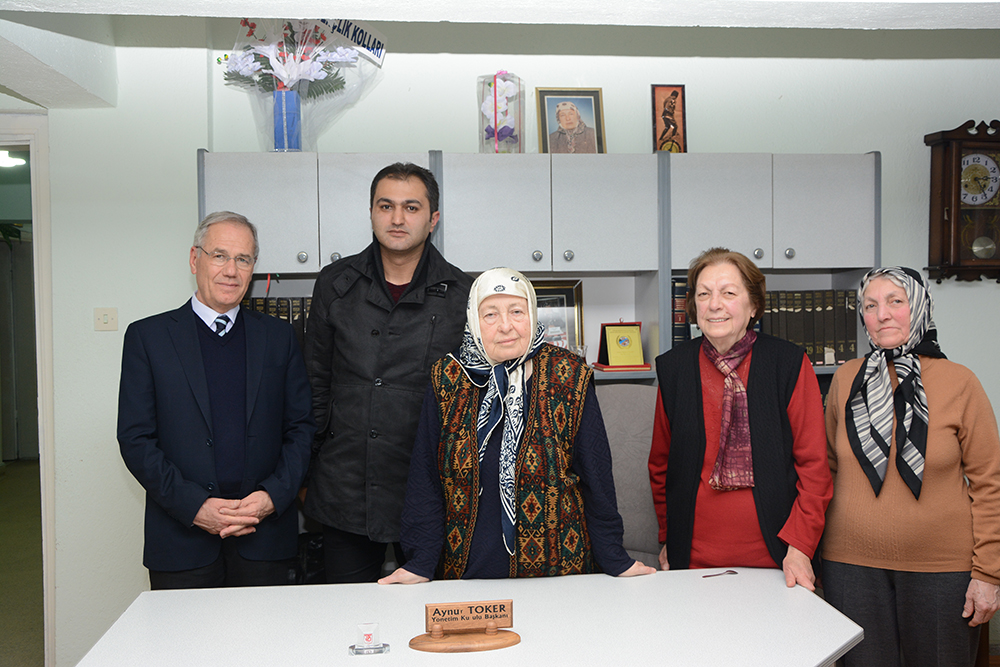 Başkan Acar’dan huzurevi ziyareti
