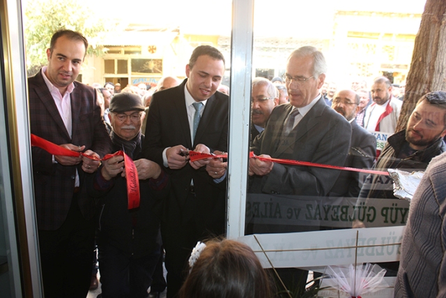 Başkan Acar iş yeri açılışına katıldı