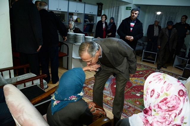 Başkan Acar, yeni yıla huzurevinde girdi
