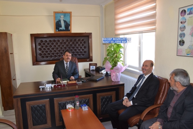 Başkan Bozkurt, Müftü Orhanlı’yı ziyaret etti