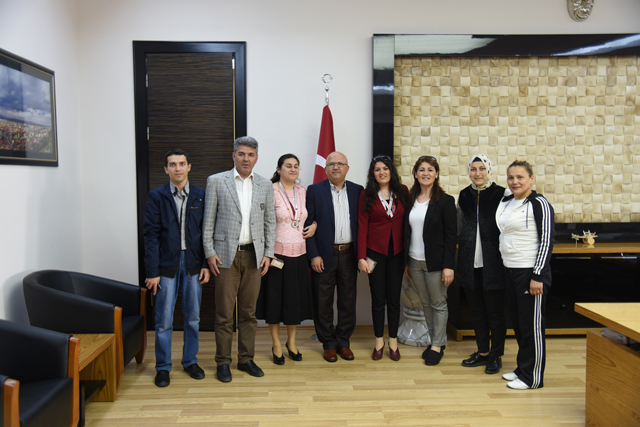 Başkan Çoban başarılı sporcuları ağırladı
