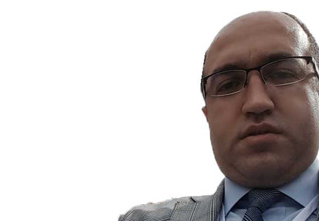 Başkan Çöl, bıçaklı saldırıdan ucuz kurtuldu