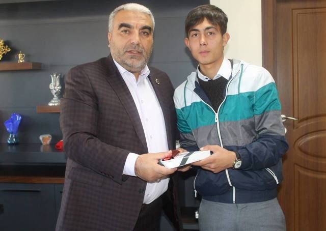 Başkan Kargın Kros takımın kutladı
