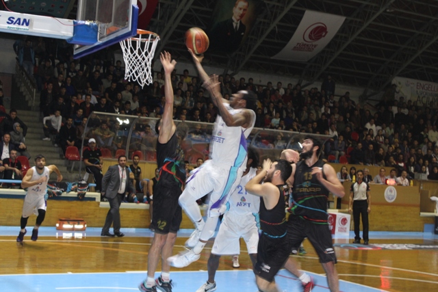 Basketbol’da Belediyespor Gediz Üniversitesini ağırlıyor