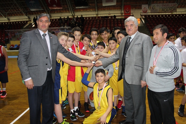Basketbol’da Ted koleji Erkeklerde şampiyon