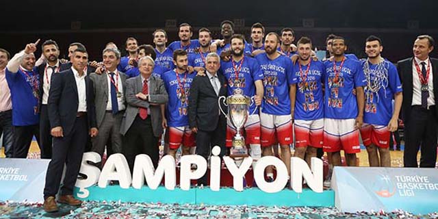 Basketbolda Tofaş şampiyon