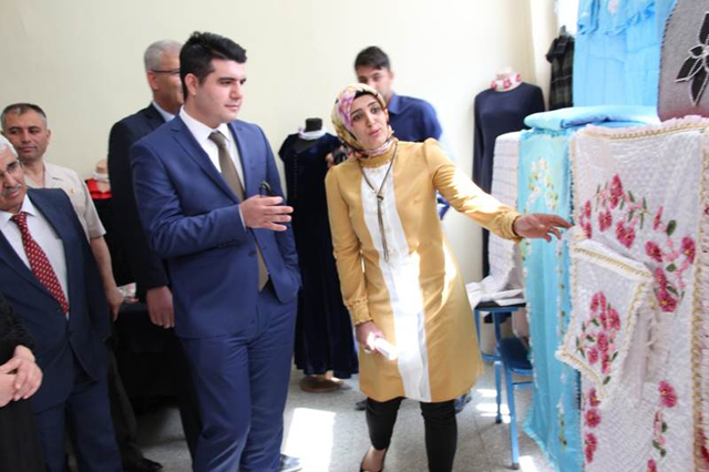 Başmakçı HEM’in yılsonu sergisi açıldı