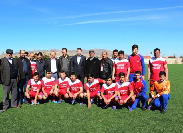 Bayatspor sezonu açtı