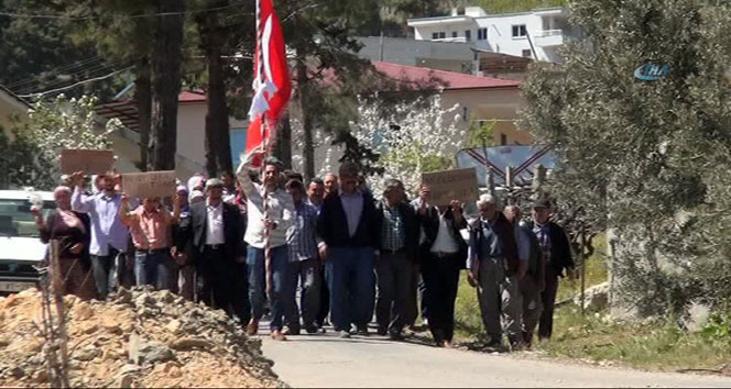 BEKARLIK CANLARINA TAK ETTİ