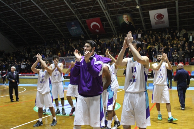 Belediye Ankara’dan Eli boş döndü 83-78