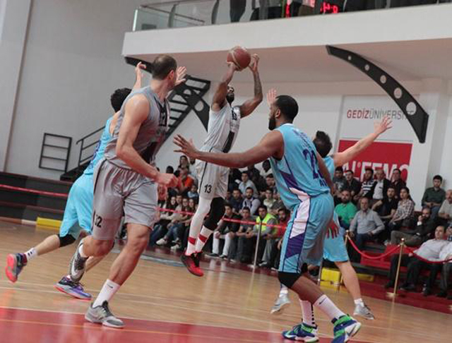 Belediye baskette Sakarya’yı düşündü