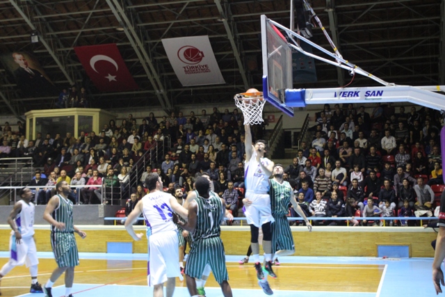 Belediyespor 8. sırada