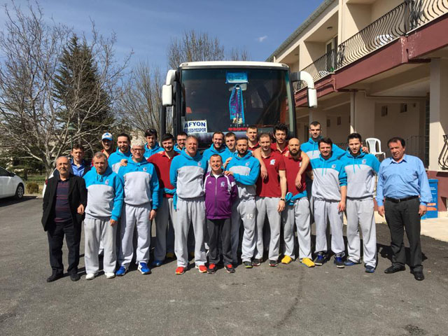Belediyespor voleybol takımı Ankara’ya gitti
