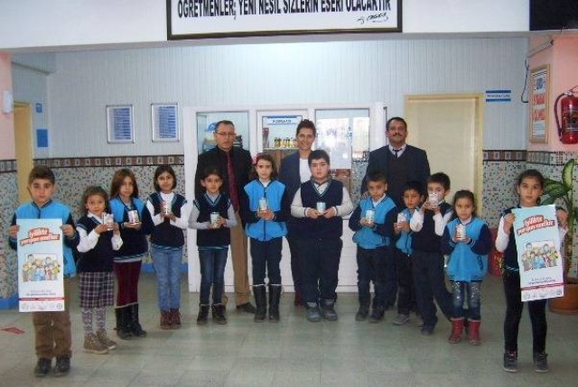 Bir yetimin kardeşi oldular